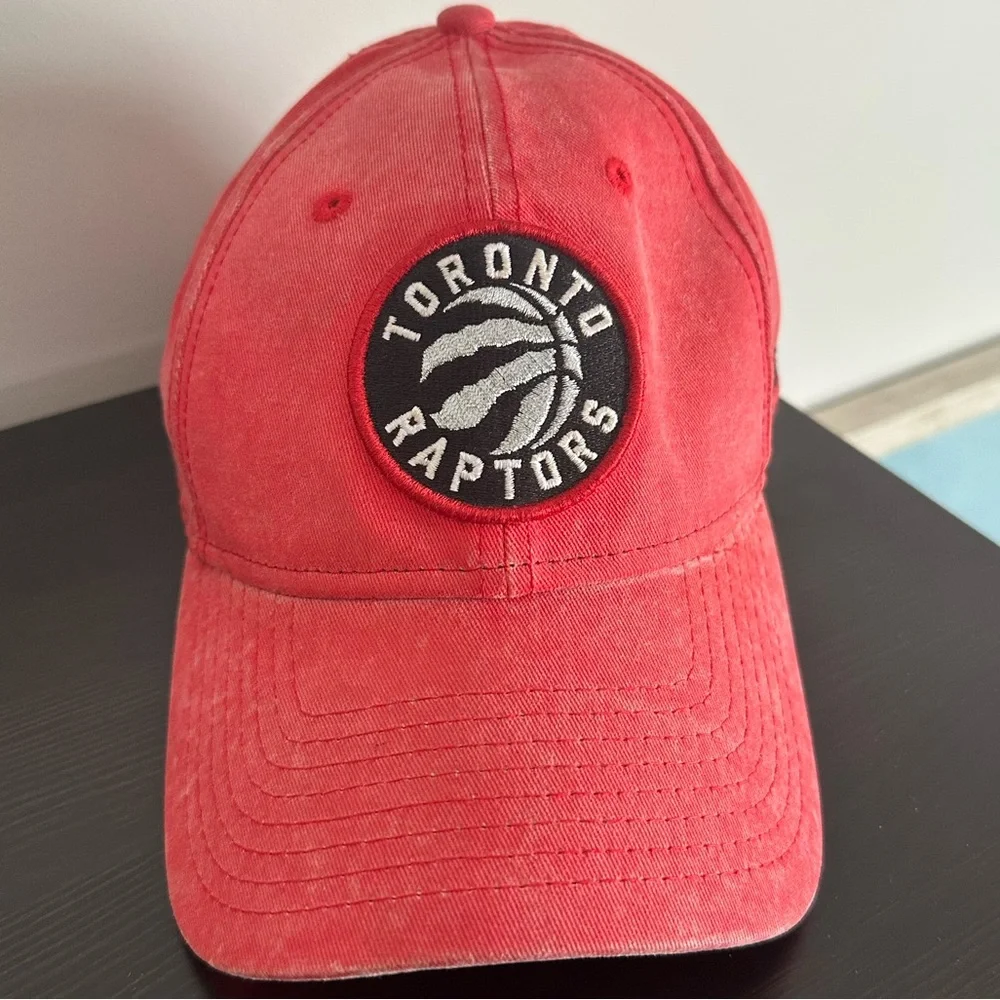 Toronto Raptors Baseball Hat - Picture 1 of 6